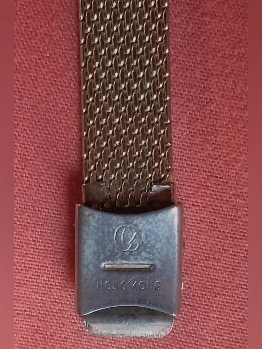Vintage MANON Swiss‑Made Gold Watch – Leaf Bezel & Mesh Band